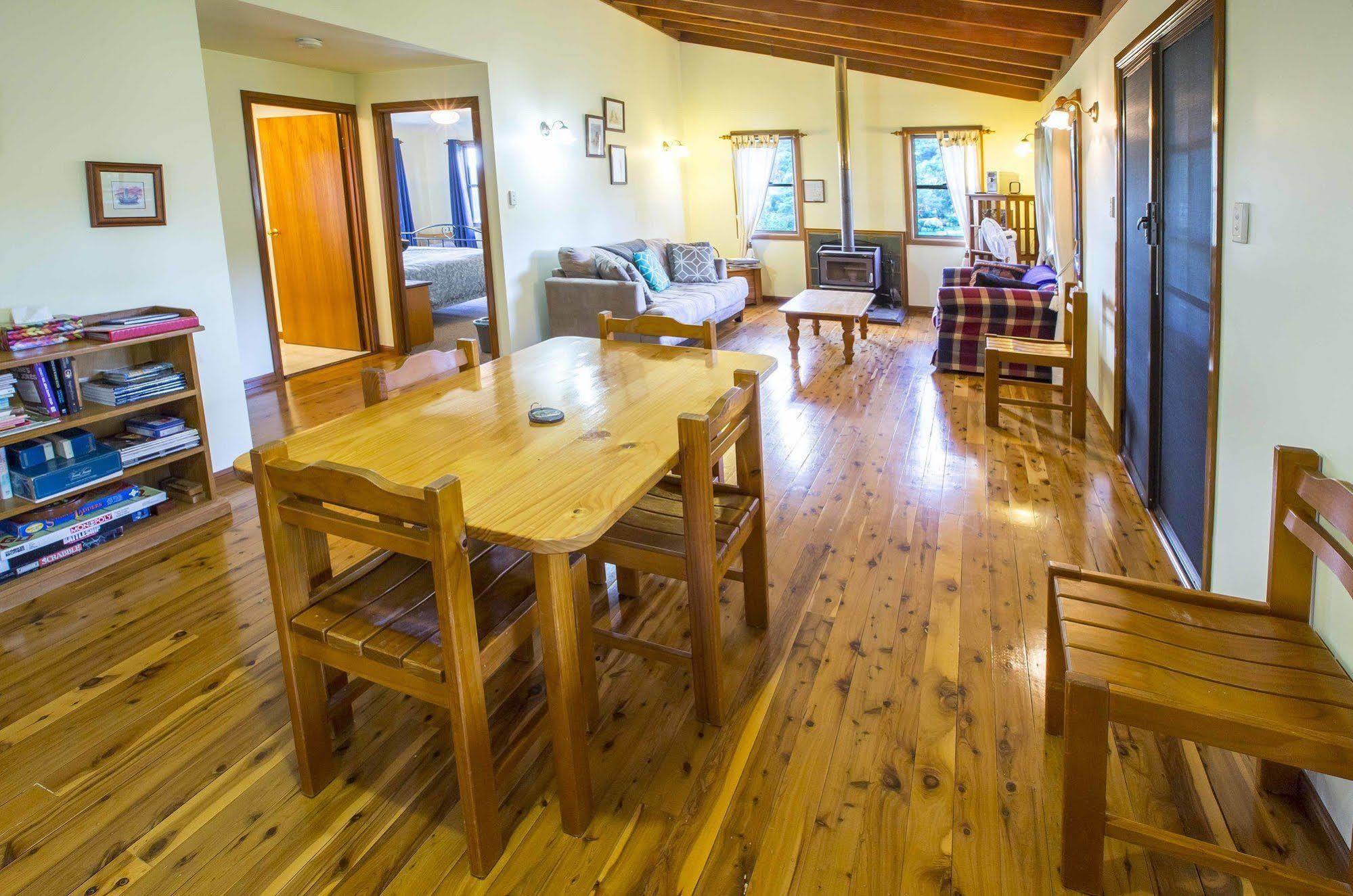 Wisteria Cottage Wyberba 외부 사진