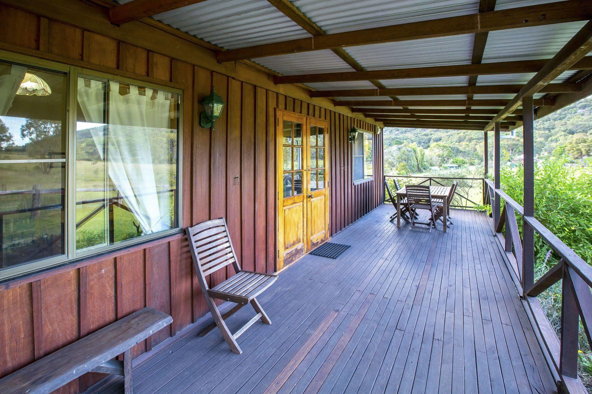 Wisteria Cottage Wyberba 외부 사진
